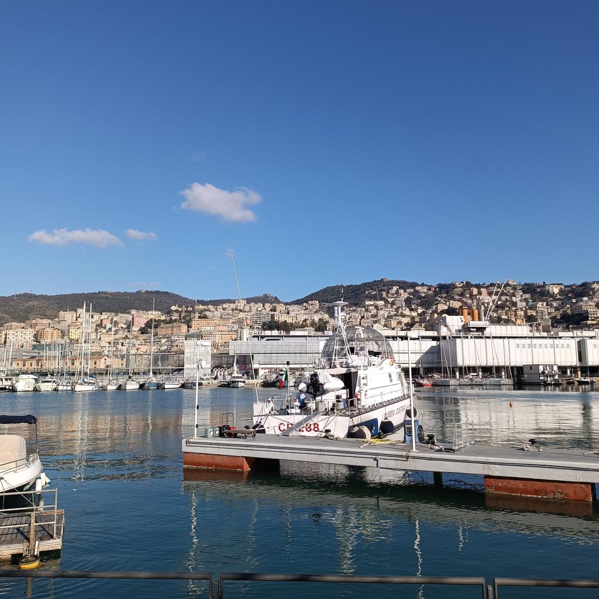 Pietra Di Mare, Porto Antico * Genoa